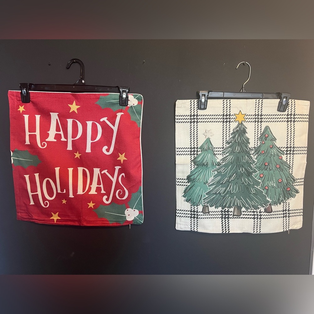 🎅🏻🧑‍🎄 Holiday Pillow Covers. NWOT
